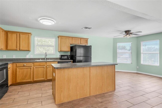 Building Photo - 9901 George Bush Dr
