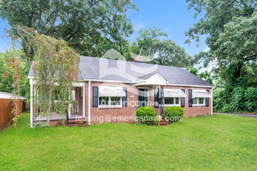 Building Photo - 192 Parkwood Ave