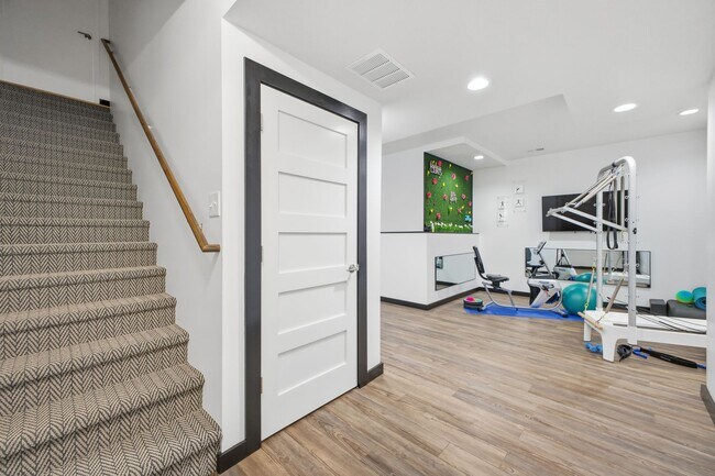 Building Photo - 4502 NW 70 Terrace