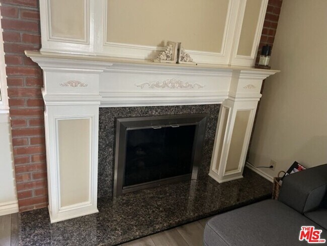 Building Photo - 729 Kenmore Cir