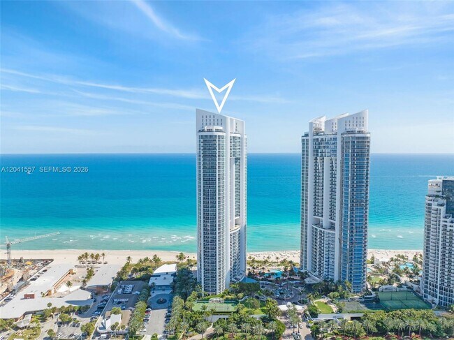 Building Photo - 18201 Collins Ave