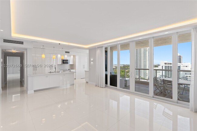 Building Photo - 4201 Collins Ave