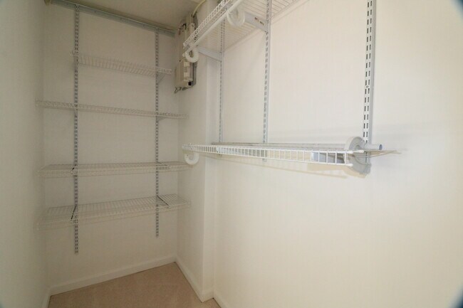 Building Photo - 1805 Crystal Dr