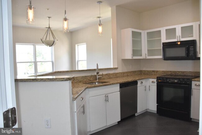 Building Photo - 3032 Bellamy Way