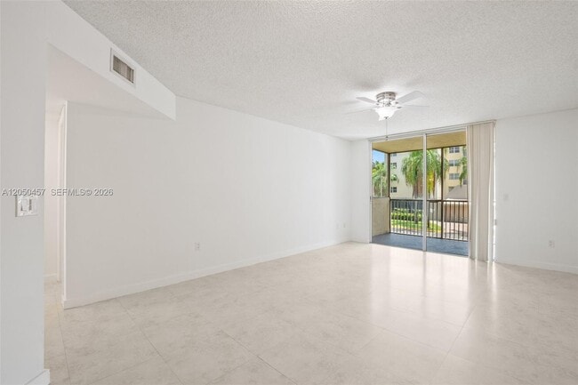 Building Photo - 8373 Lake Dr