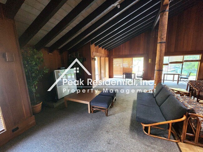 Building Photo - Updated Timberlake 1bd/1ba Condo - Near Sa...
