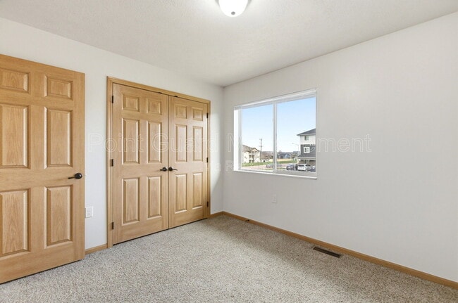 Building Photo - 2600 N Career Ave