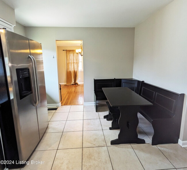 Building Photo - 4311 Kinloch Rd