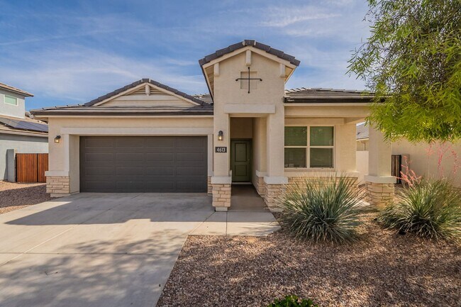 Building Photo - Wonderful New-build!