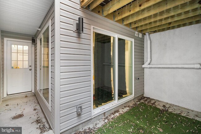 Building Photo - 1924 N 6th St