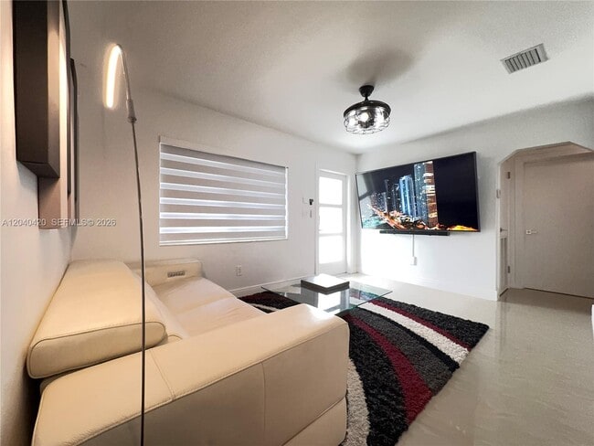 Building Photo - 1250 NW 57th St