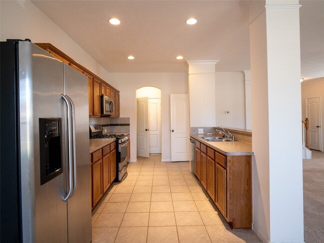 Building Photo - 5406 Timber Ct Hollow