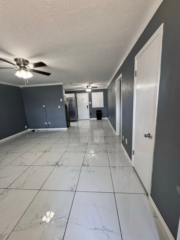Building Photo - 7932 NW Crossland Cir