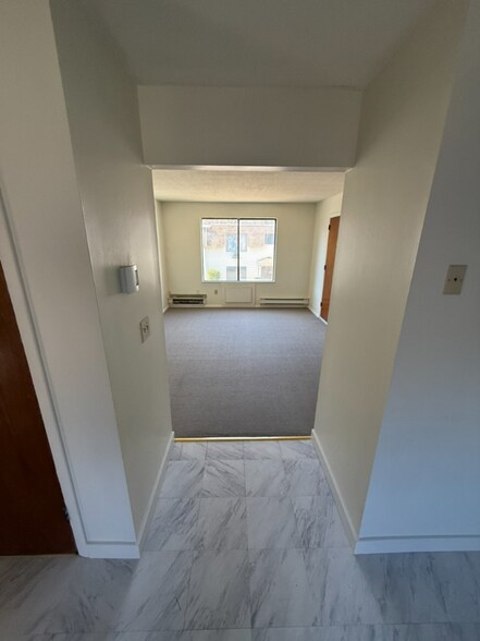 Building Photo - 67 Dallas Terrace