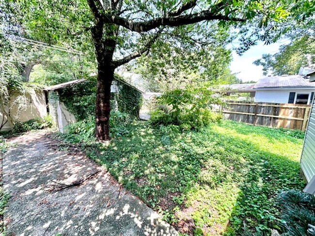 Building Photo - 3512 SW Triana Blvd