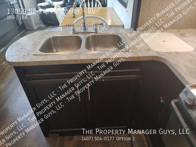 Building Photo - 13050 NE 247th Ct