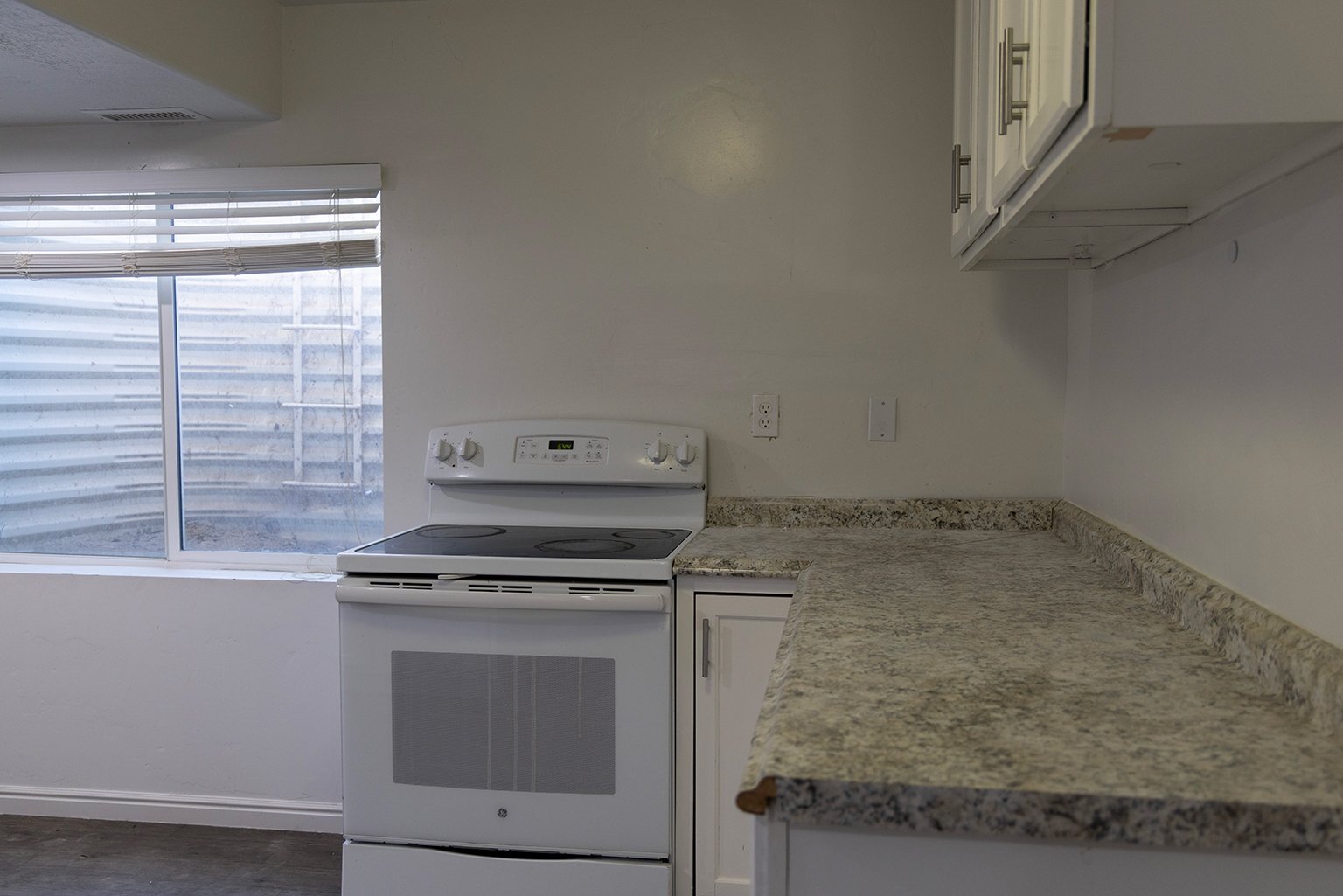 Building Photo - 1066 Searle Ln