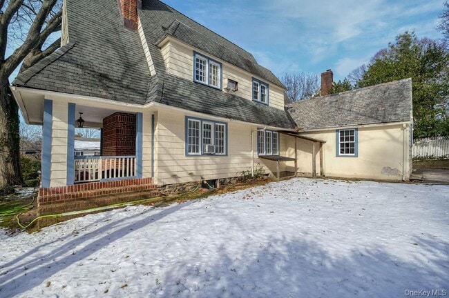 Building Photo - 8 Ridgecrest W