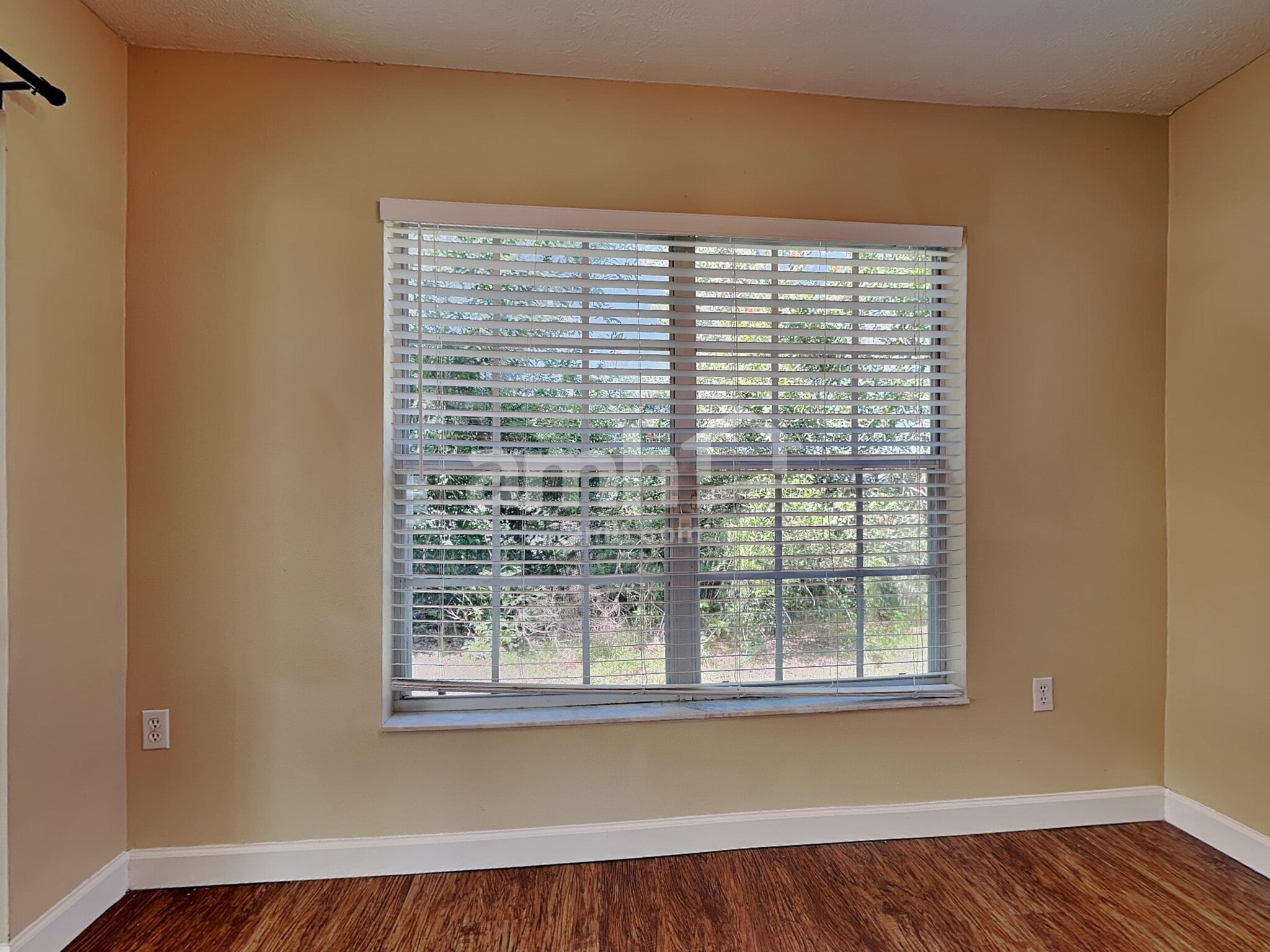 Building Photo - 7909 Hathaway Dr