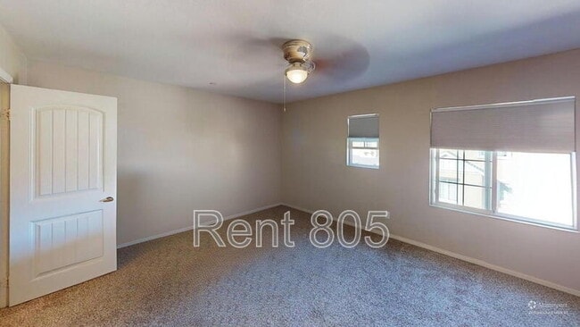 Building Photo - 605 Flathead River St