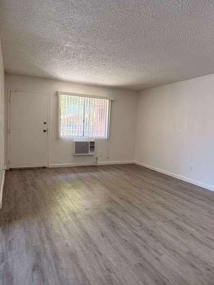 Building Photo - 236-254 S Ave 24