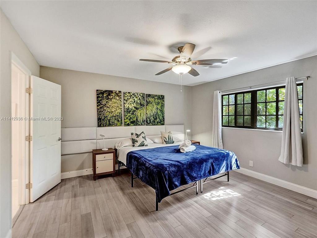 Building Photo - 2500 NE 19th St