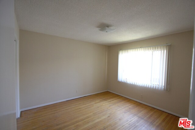 Building Photo - 859 S Bedford St