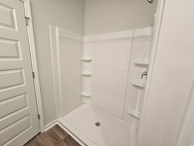 Building Photo - 2096 Northwest Dr