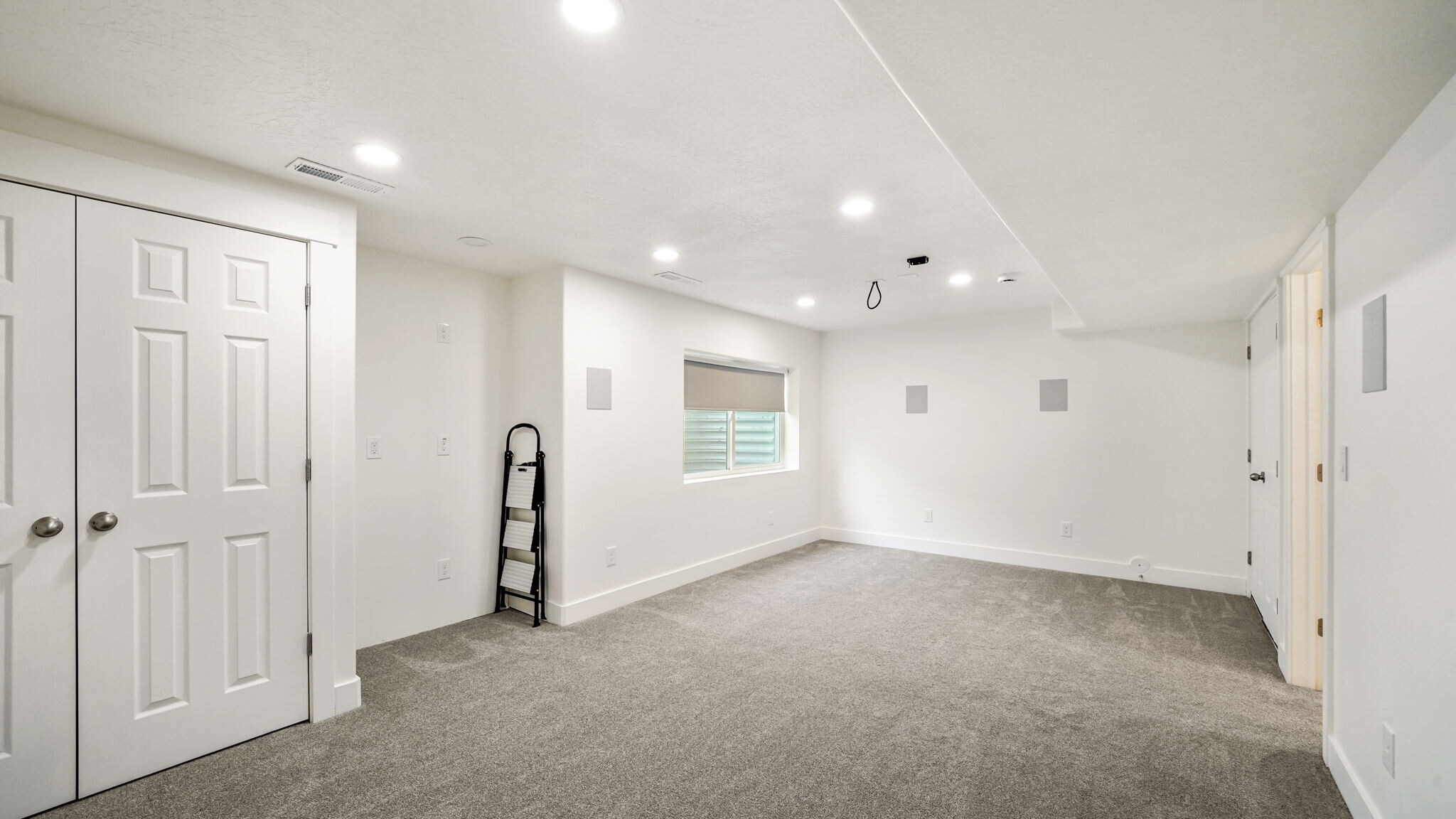 Building Photo - 1172 S 1410 E