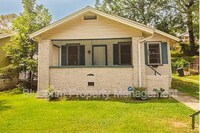 Building Photo - 1521 Graymont Ave W