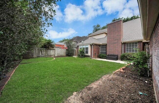 Building Photo - 1003 Clarenda Falls Dr