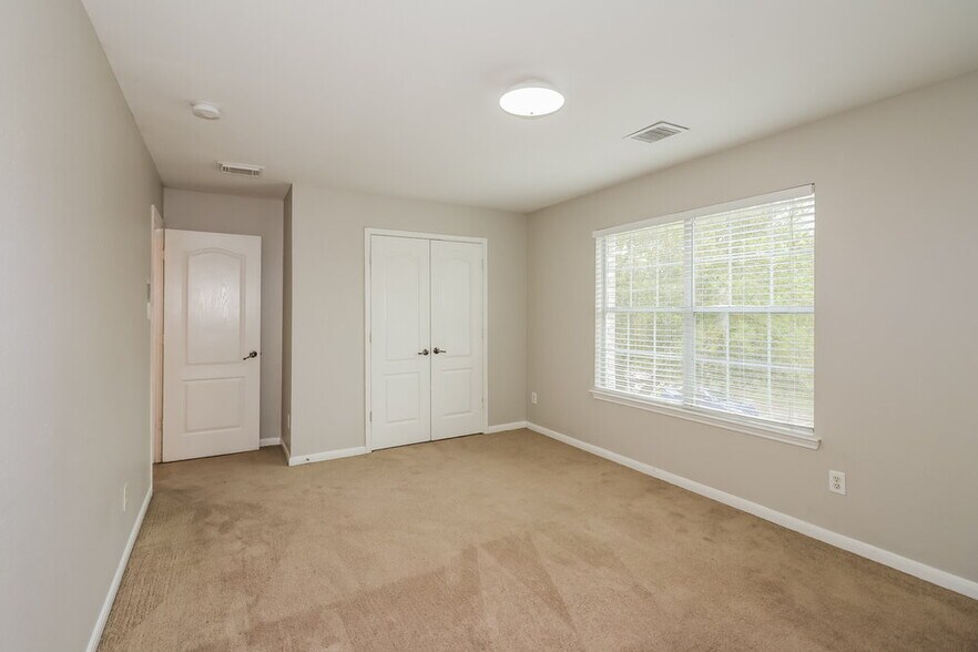 Building Photo - 9618 Eagle Eye Ln