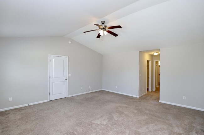 Building Photo - 1761 Nicholas Dr