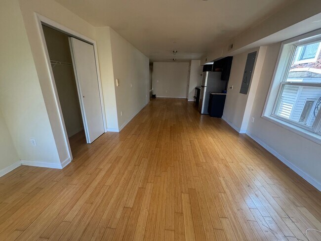 Building Photo - 1526 N 17th St