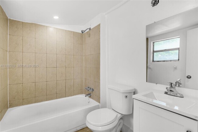 Building Photo - 2443 NW 55th St