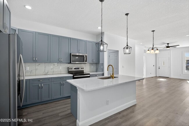 Building Photo - 2315 Park St