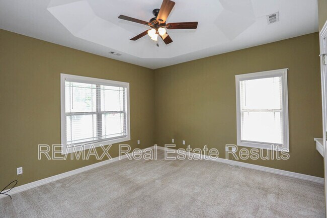 Building Photo - 5602 S Bent Tree Dr