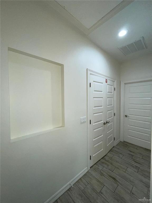 Building Photo - 11 Valeria St