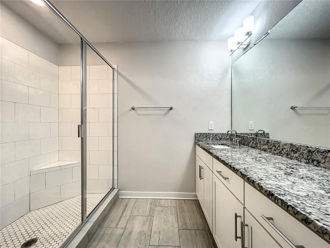 Building Photo - 3715 W Wisconsin Ave