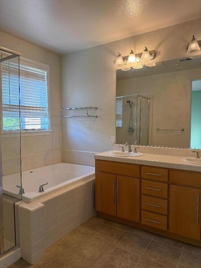 Building Photo - 5080 Ruffino Terrace