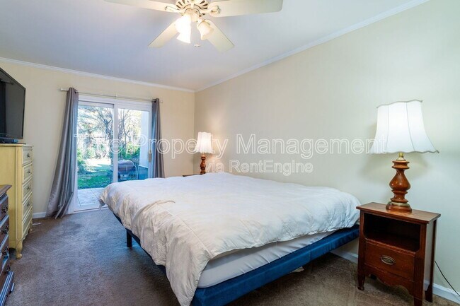 Building Photo - 1206 Ventura Pl