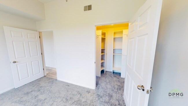 Building Photo - 12967 Townsend Dr