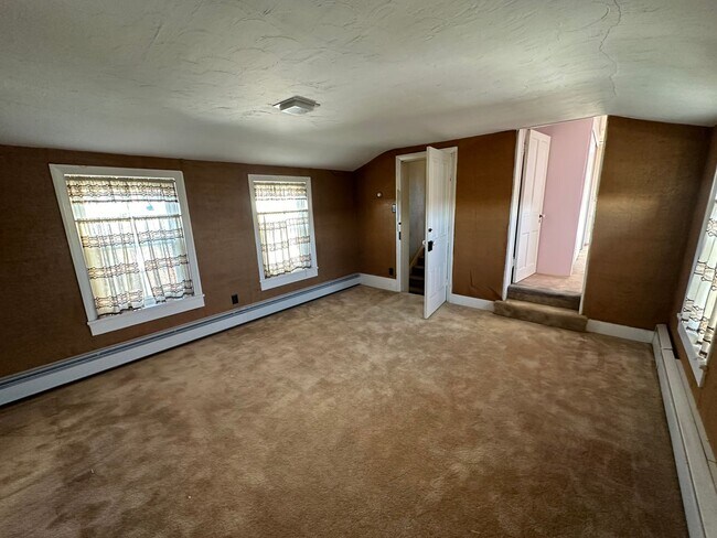 Building Photo - Large 5 Bedroom House For Rent in Maytown