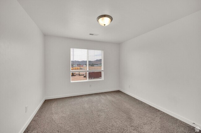 Building Photo - 5113 W Vibrato St
