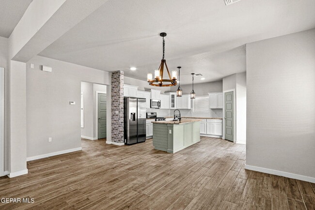 Building Photo - 14708 Tierra Garcia Dr