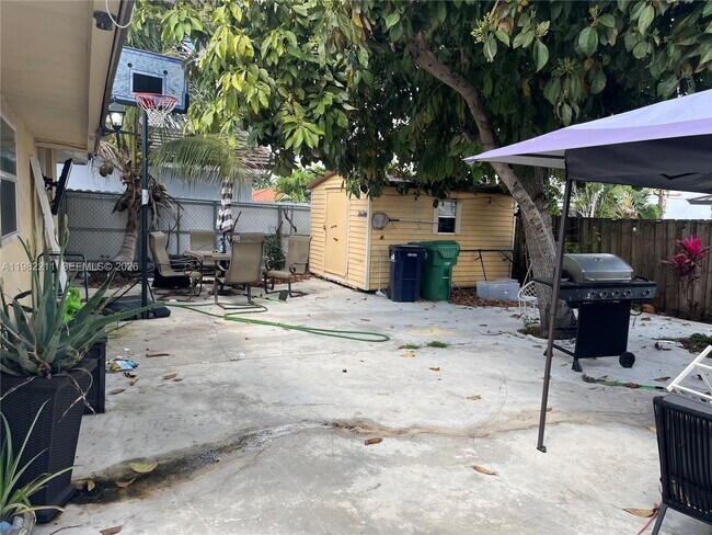 Building Photo - 13485 SW 28th St