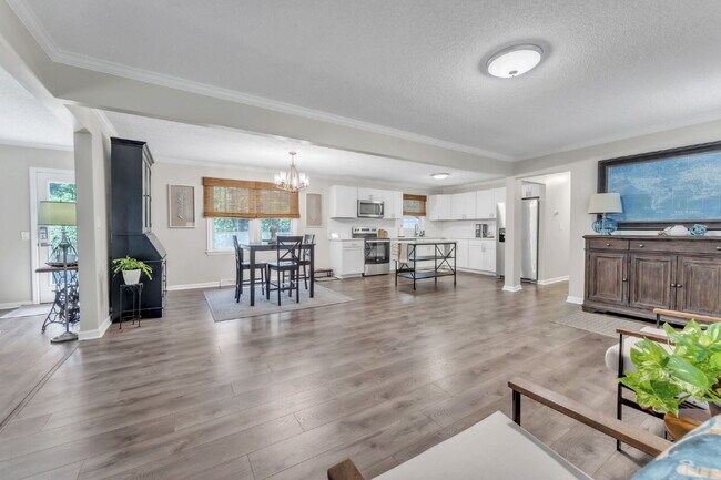 Building Photo - Renovated 3 Bed / 1.5 Bath Home with Open Floor Plan & Two Spacious Living Areas $1,975/mo rent