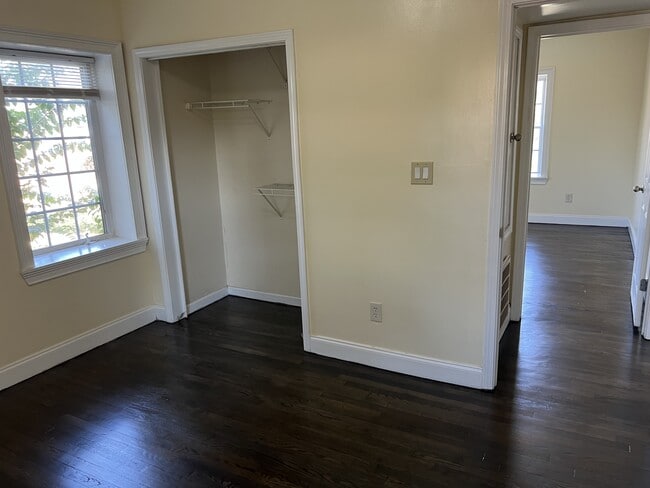 Building Photo - 2367 Cascade Rd