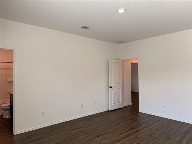 Building Photo - 408 Roper St