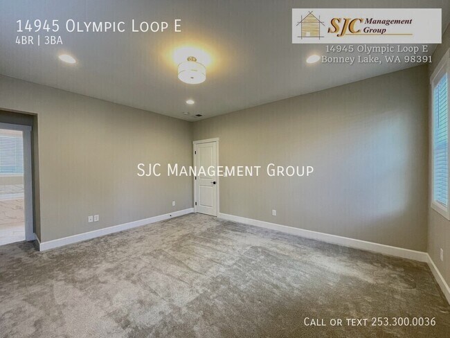 Building Photo - 14945 Olympic Lp E